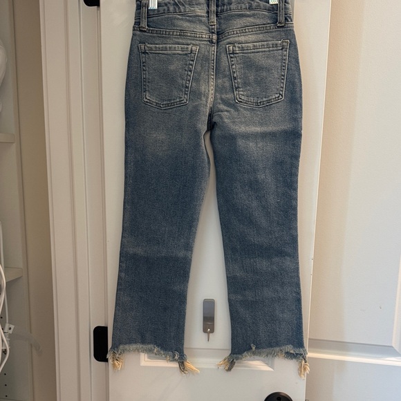 Art Class Frayed Hem Blue Jeans - Picture 2 of 3